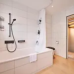 Chalé In Thun, Modern, Spacious, Perfect Location *