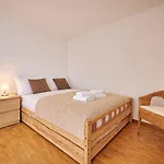 In Thun, Modern, Spacious, Perfect Location * Thun