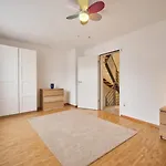 In Thun, Modern, Spacious, Perfect Location Chalet Thun
