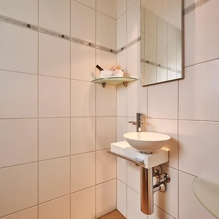 In Thun, Modern, Spacious, Perfect Location Thun