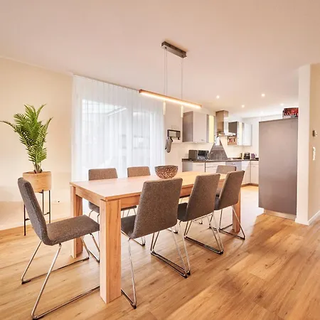 Chalet In Thun, Modern, Spacious, Perfect Location Thun