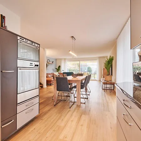 Alpehytte In Thun, Modern, Spacious, Perfect Location Thun