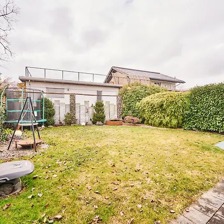 In Thun, Modern, Spacious, Perfect Location Chalet *