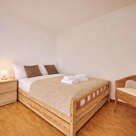 In Thun, Modern, Spacious, Perfect Location * Thun