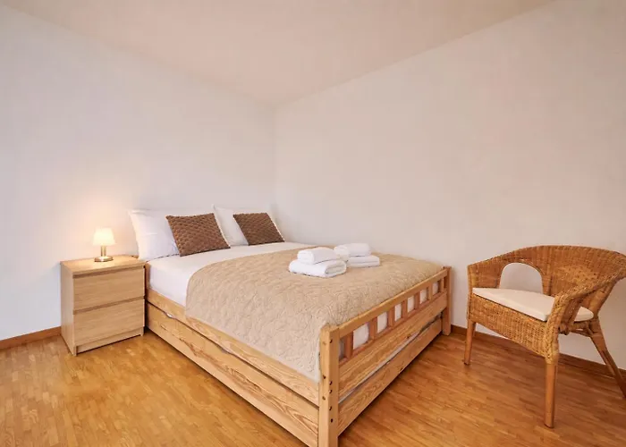 In Thun, Modern, Spacious, Perfect Location * Thun