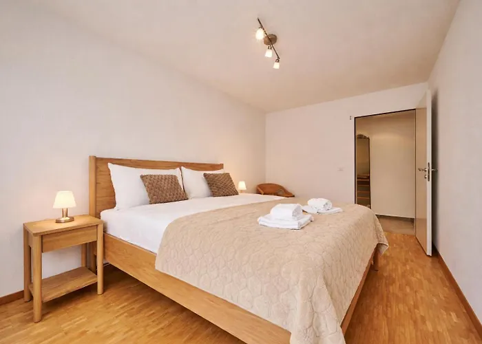 In Thun, Modern, Spacious, Perfect Location * Thun